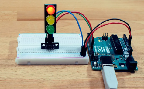 SEMÁFORO INTELIGENTE CON LEDS