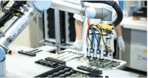 Lee más sobre el artículo CÓMO COMBINAR ROBÓTICA Y ELECTRÓNICA PARA CREAR DISPOSITIVOS ÚNICOS